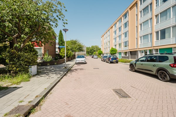 Medium property photo - Ijsbloempad 11, 3202 CH Spijkenisse